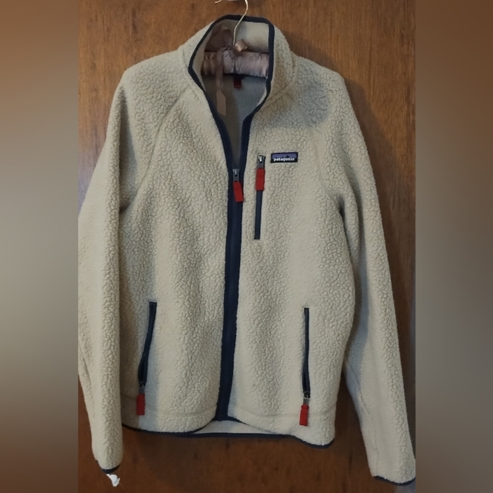 Patagonia Cream Fleece Jacket | Men’s Medium | Navy Trim & Red P